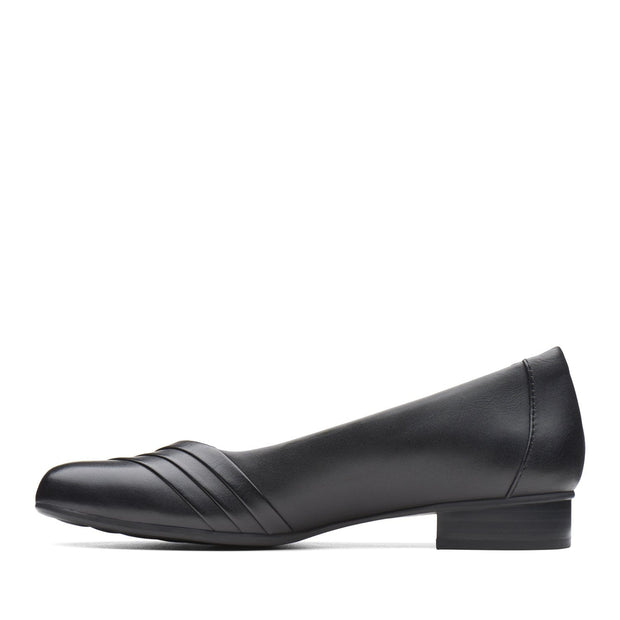 clarks juliet petra pump