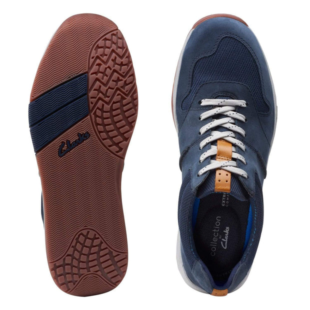 clarks standard width