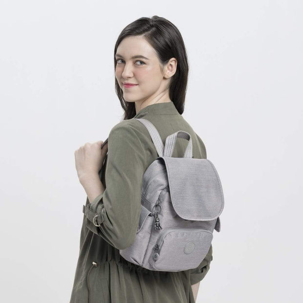 kipling mini city pack