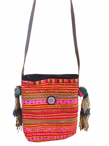 Festival hmong tribal bag with tassels – le lapin blanc