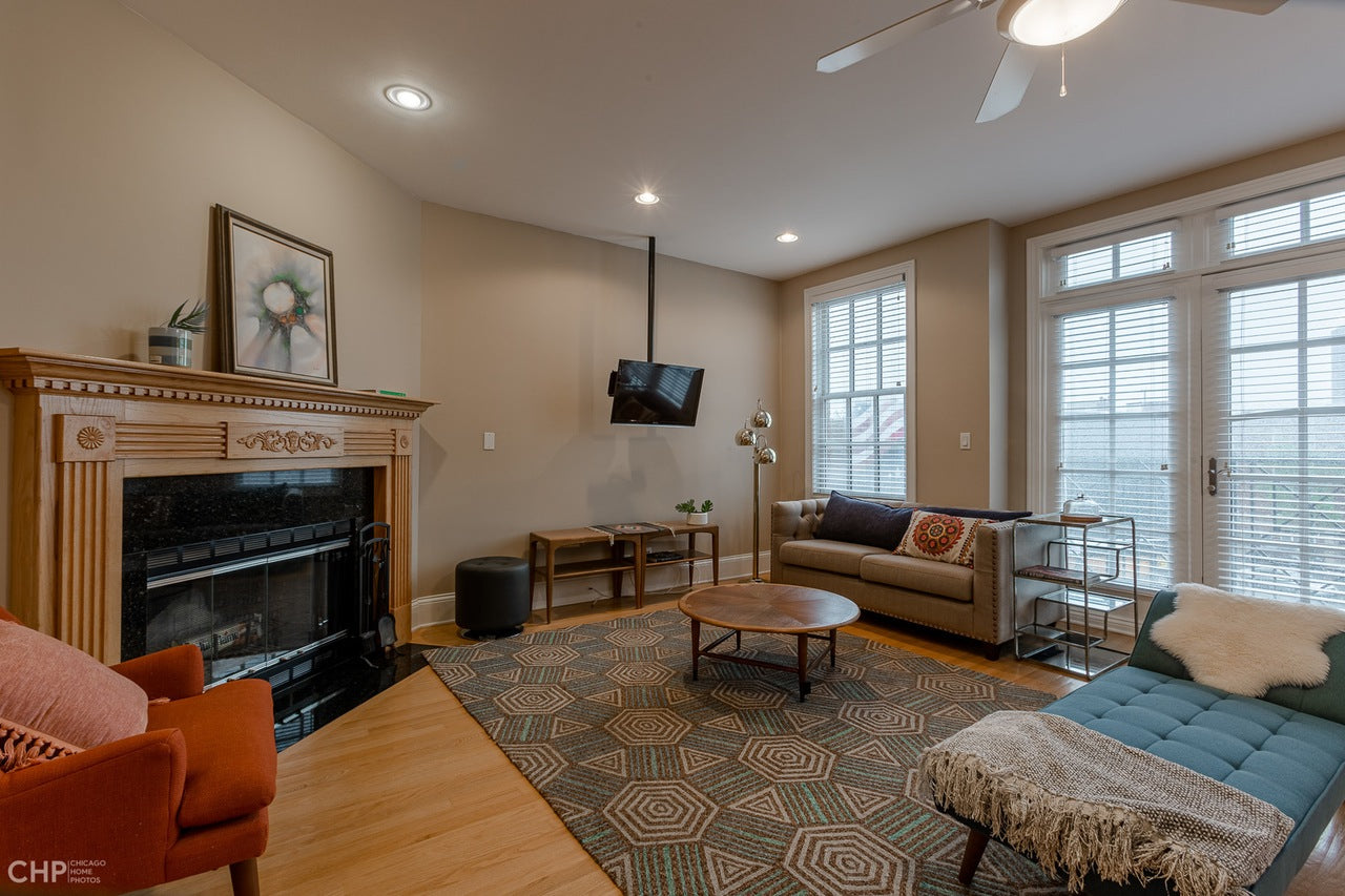 See how Eskell tailors each staging like these Lakeview apartments Chicago and more Lakeview properties.