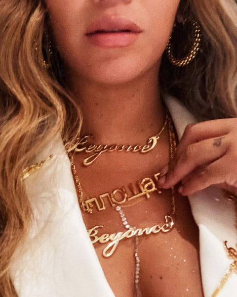 beyonce nameplate necklace