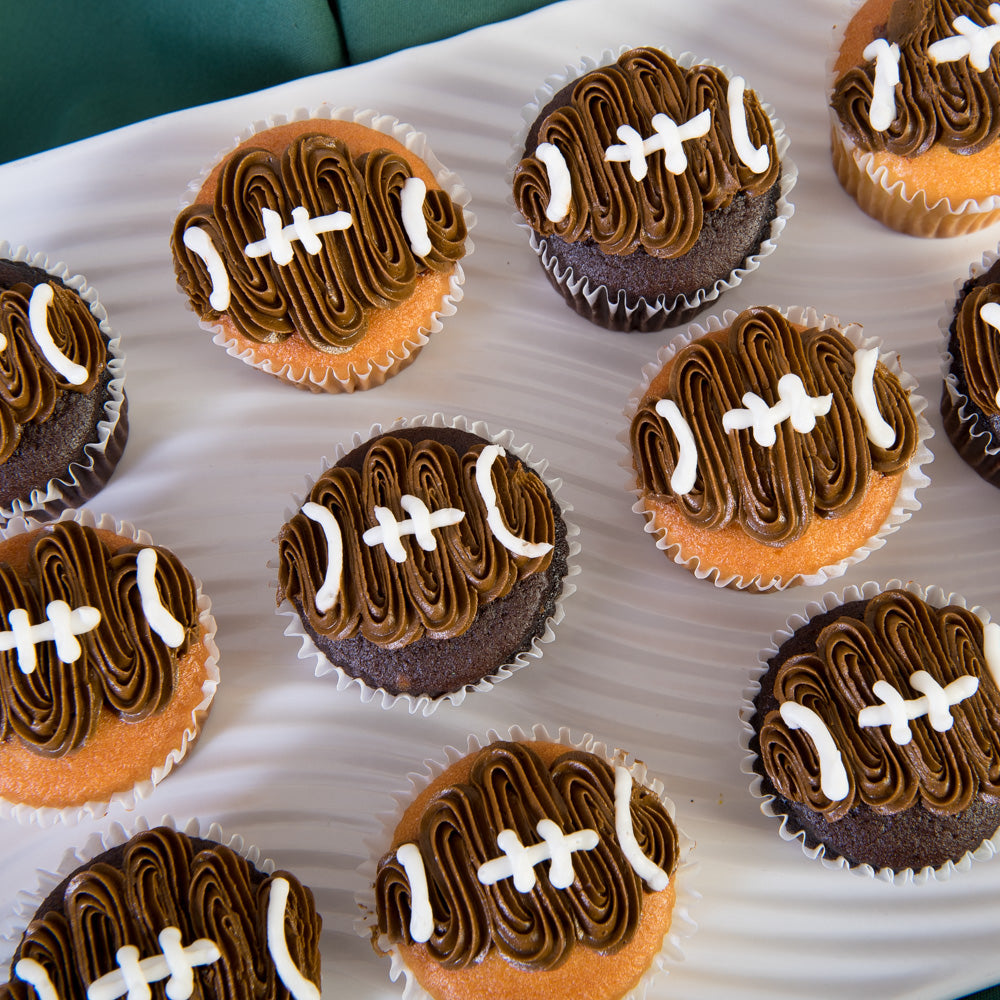 Vlucht Uiterlijk nek Football Cupcakes – MSU Bakers