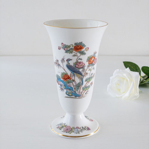 美品 アンティーク イギリス製 ウェッジウッド クタニクレーン 花瓶 フラワーベース 大きい 白 陶器 おしゃれ 花柄 和風 鳥