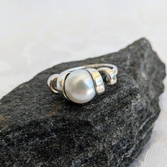 Sterling ring with pearl