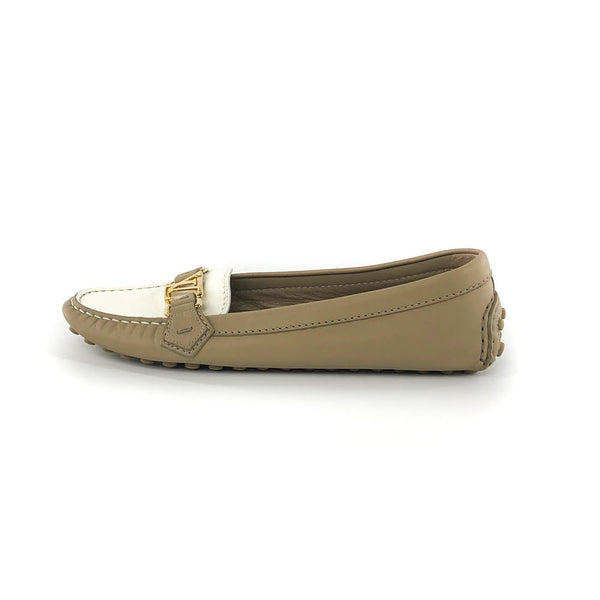 LV Buckle Classic Two-toned Flats | Bag Religion