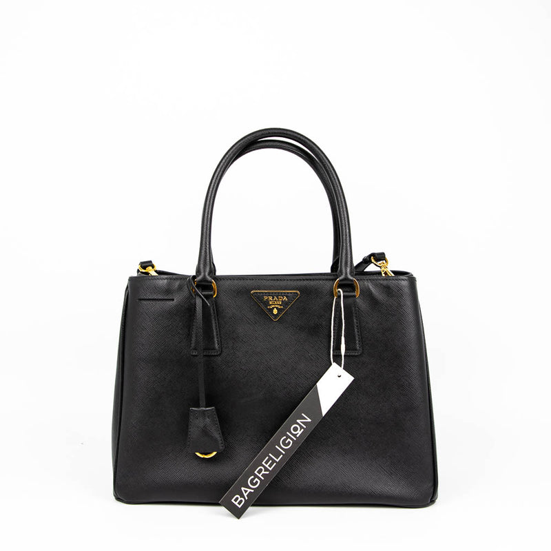 Saffiano Black Single-Zip Galleria Medium Tote with GHW | Bag Religion