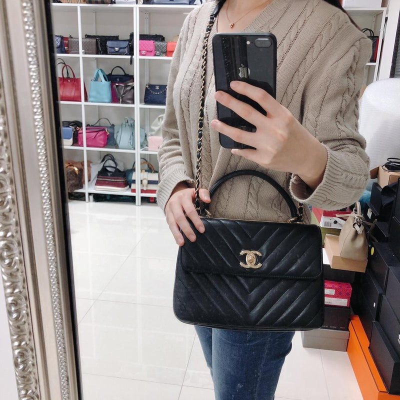 CHANEL Lambskin Chevron Quilted Small Trendy CC Dual Handle Flap Bag Light  Pink 1189903  FASHIONPHILE