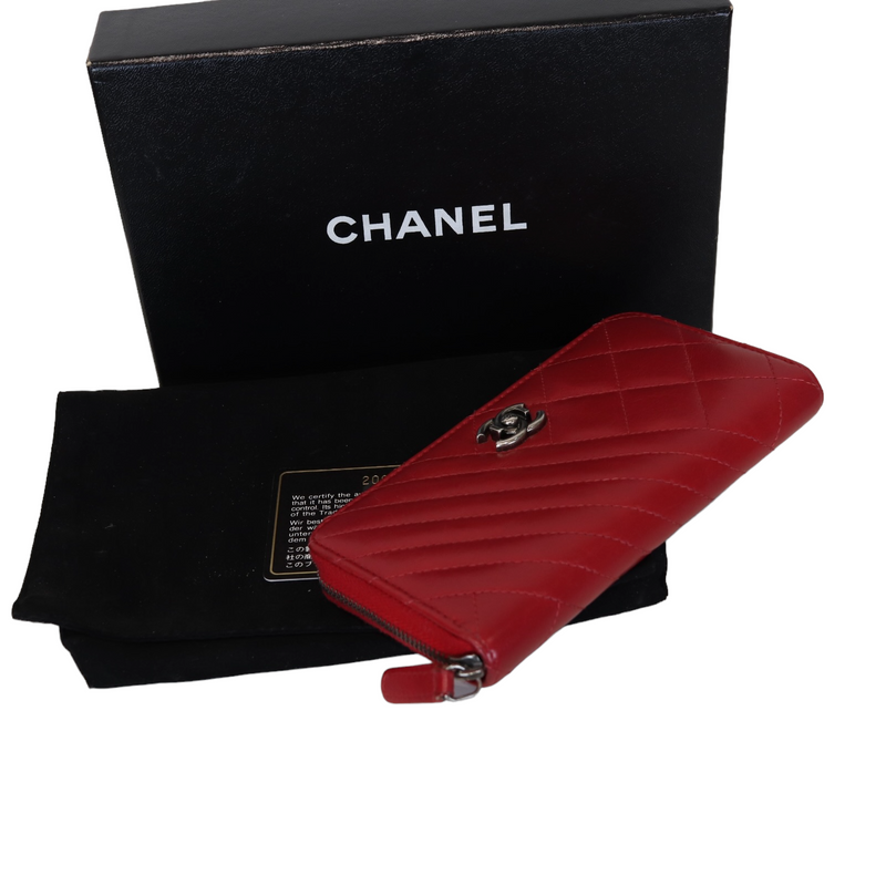 Quilted red wallet RHW | Bag Religion