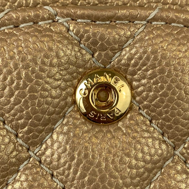 Classic Medium Flap Caviar Gold GHW | Bag Religion
