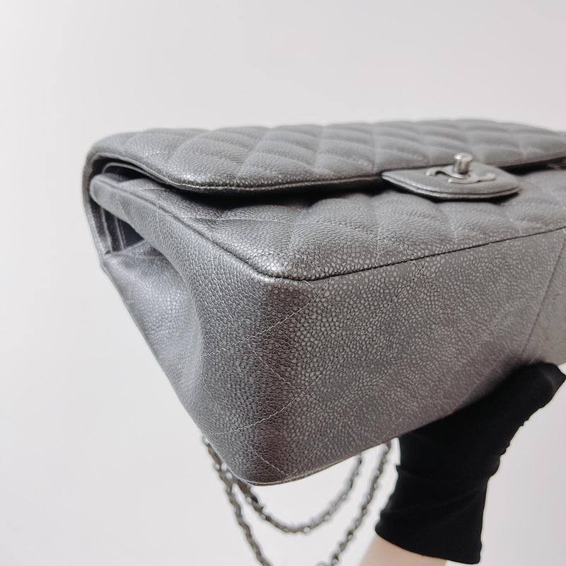 Jumbo Classic Double Flap Caviar Iridescent Dark Grey RHW | Bag Religion