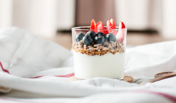 healthy yogurt parfait