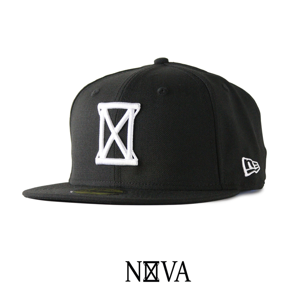 Nova Hourglass Black/White 59Fifty Fitted