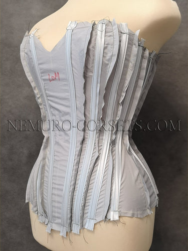 Victorian corset with gussets 1860s - Custom order Nemuro-Corsets