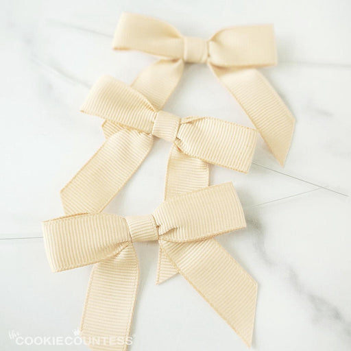 Pre-tied Grosgrain Bow with Twist Tie: Red - Summer's Sweet Shoppe