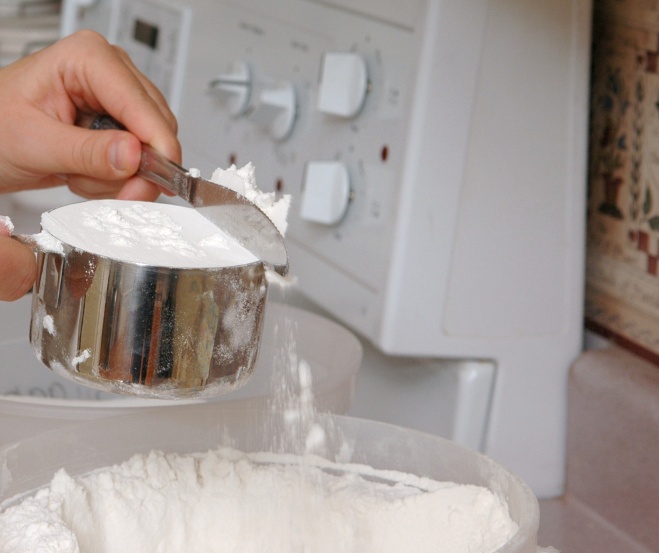 How to Measure Flour {Let's Talk: How to}