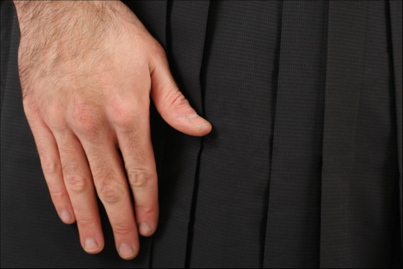 Close up image of Uchimizu Furyu Hakama's pleats
