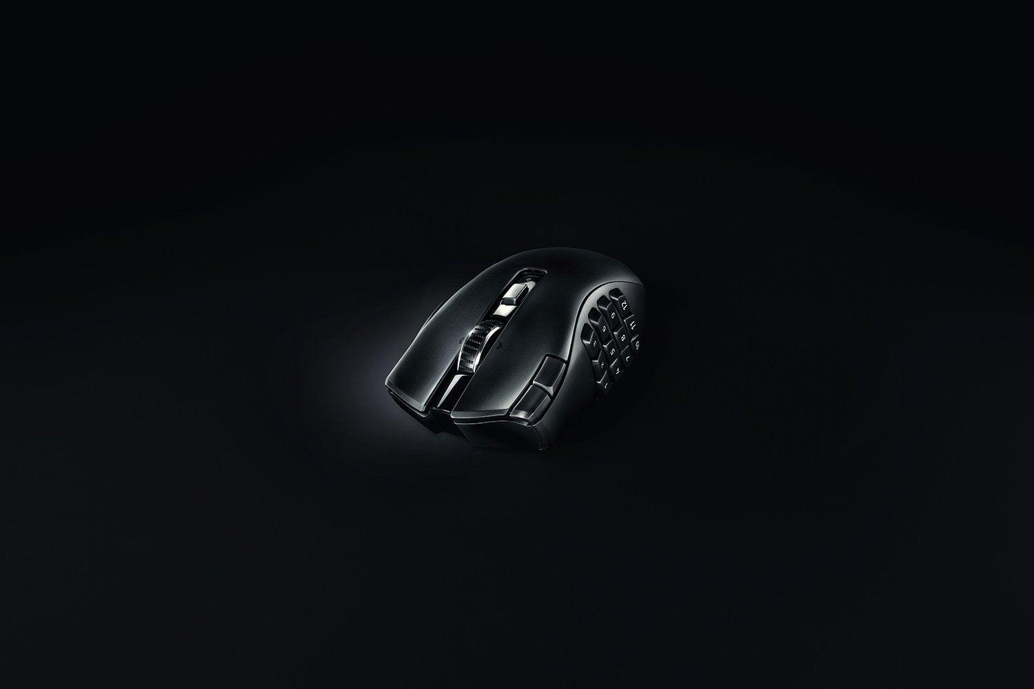 DataBlitz - Razer Naga V2 Hyperspeed Ergonomic Wireless MMO Gaming Mouse
