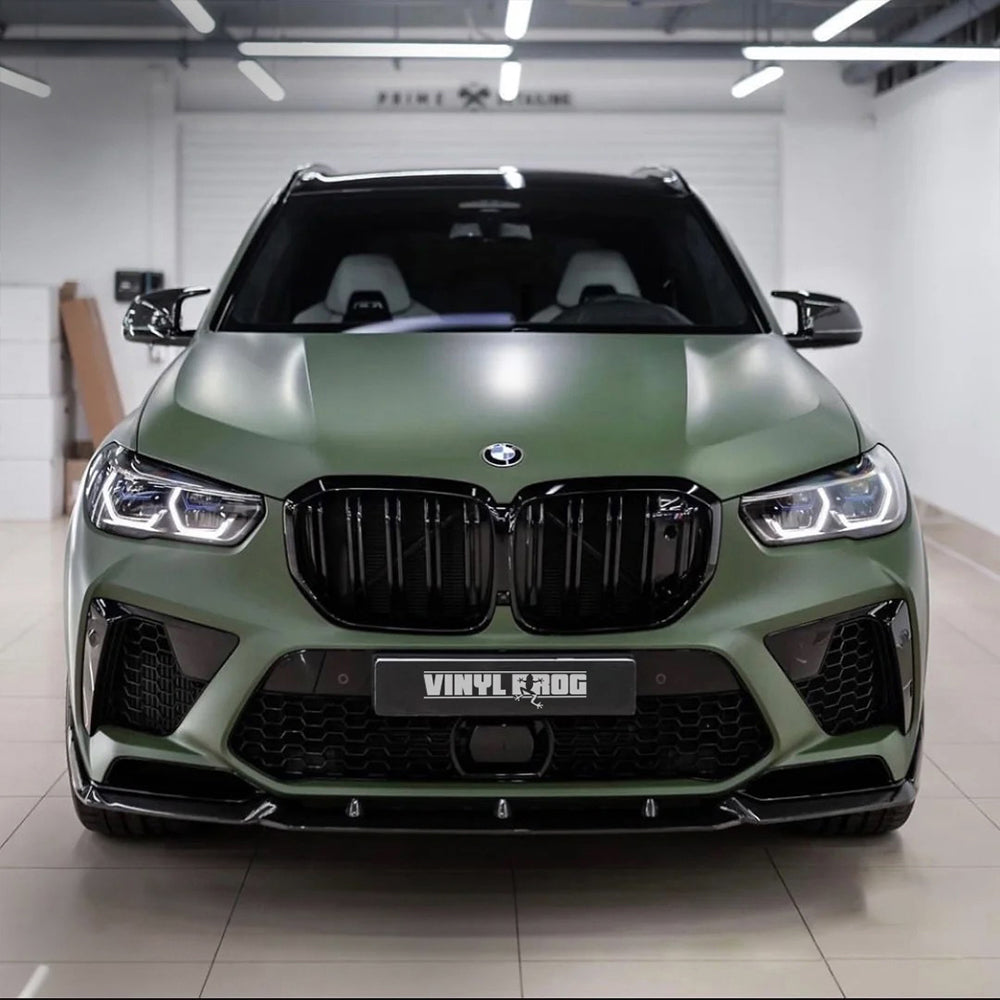 BMW зеленая спереди