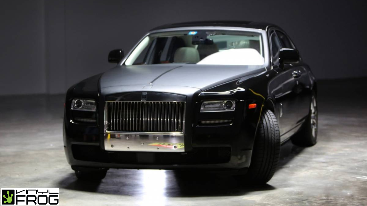 Rolls-Royce Refreshes Phantom With Sparkly Headlights, Disc Wheels