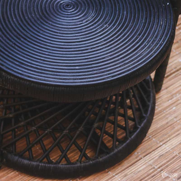 silla-hecha-a-mano-fibra-natural-teñida-negro-decoracion-boho-moderna