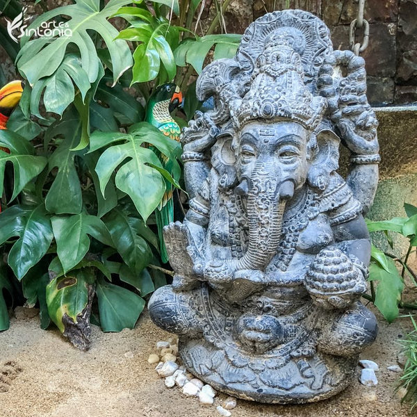 piedra-tallada-elefante-dios-hinduismo-ganesha