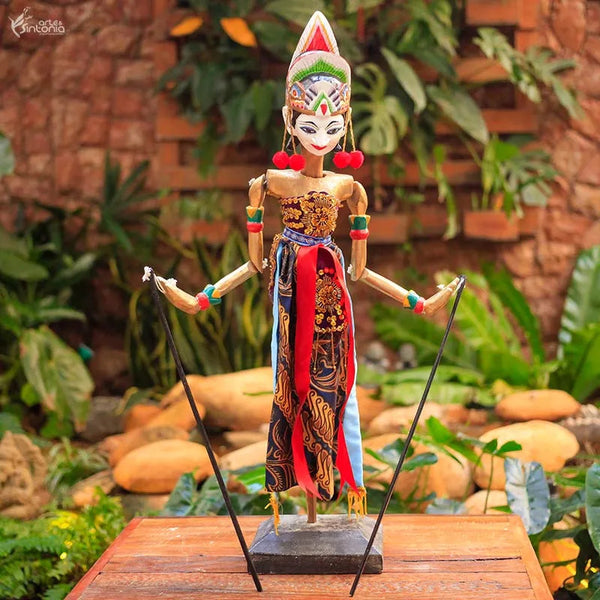 bailarina-legong-kraton-títere-marioneta-balines-teatro-wayang