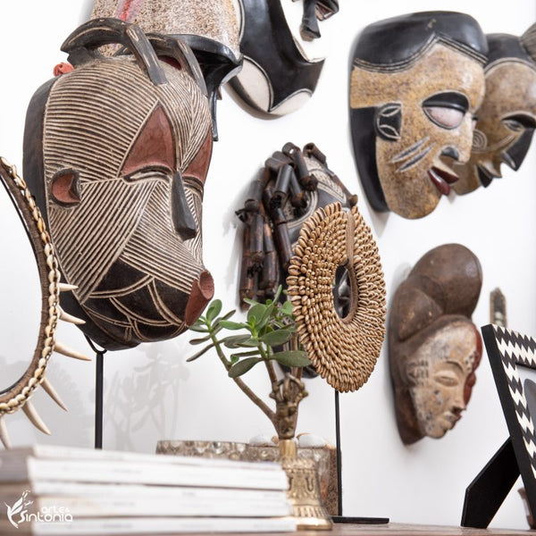 decoracion-etnica-estilo-rustico-mascarillas-tribales-africanas