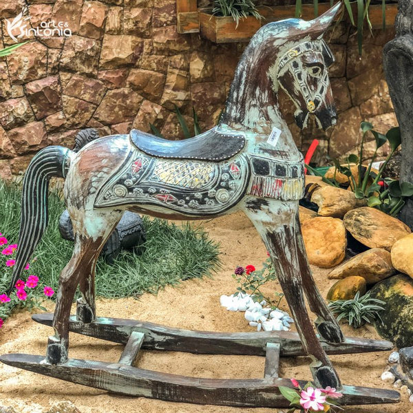 rocking-horse-decoration-animal-mythological-power