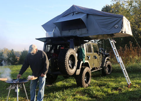 jedco-Blog-Jeep-Overlanding-Basics-cooking