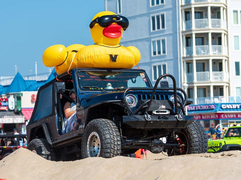 Blog-10-Things-Jeep-Lovers-Enjoy-Doing-Duck-Wrangler