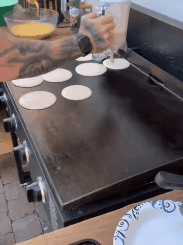 Pancake Cupcake Batter Dispenser for Muffins & Waffles Baking Tool –  monameproduct