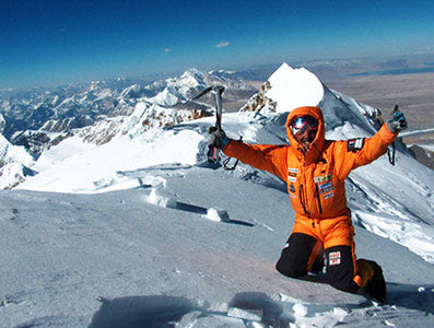 Simone Moro auf der Bergspitze