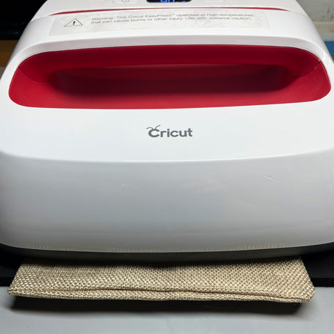 circut easy press completing sublimation transfer 