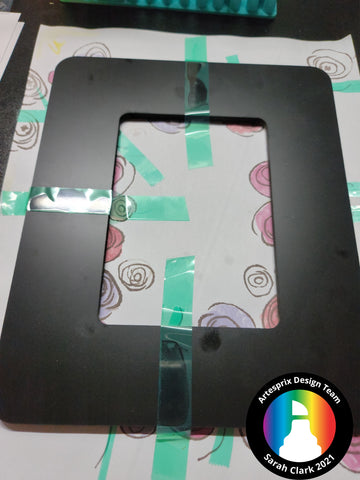 Tape Design to Picture Frame