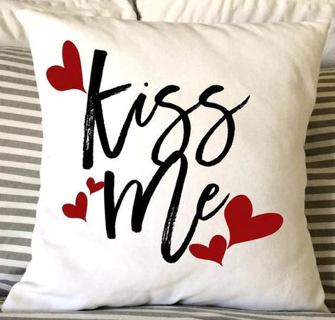 Cricut Projects Ideas - Cloth Pillow