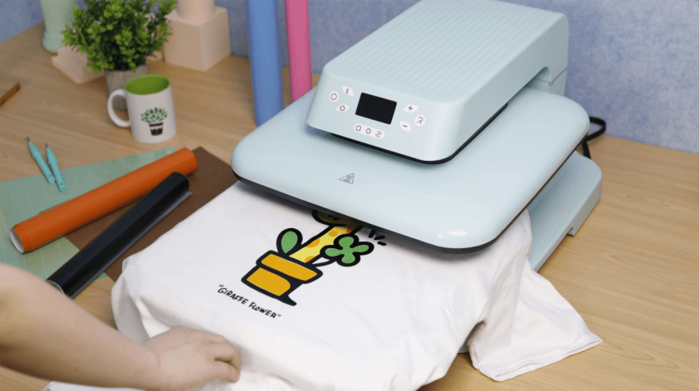 Cricut Heat Guide For Beginners [Time & Temp Charts for Different Mate –  HTVRONT