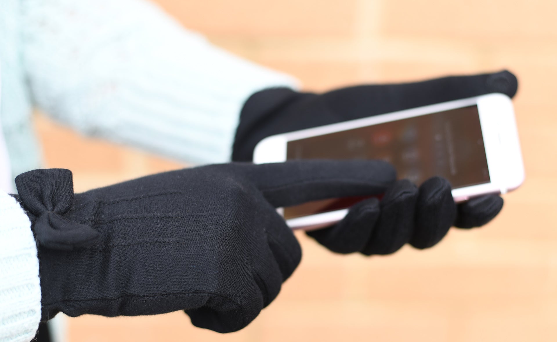 iralOff™ Touchscreen Cotton Gloves