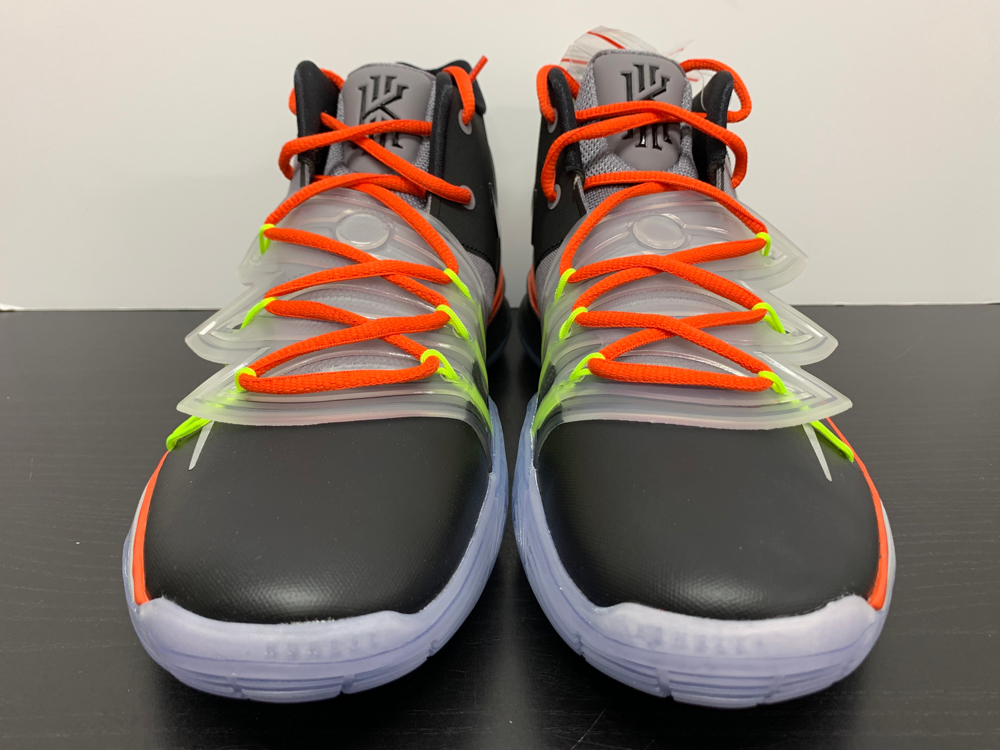 Nike Nike SneakerRoom x Kyrie 5 'I Love You Mom' ​​from GOAT