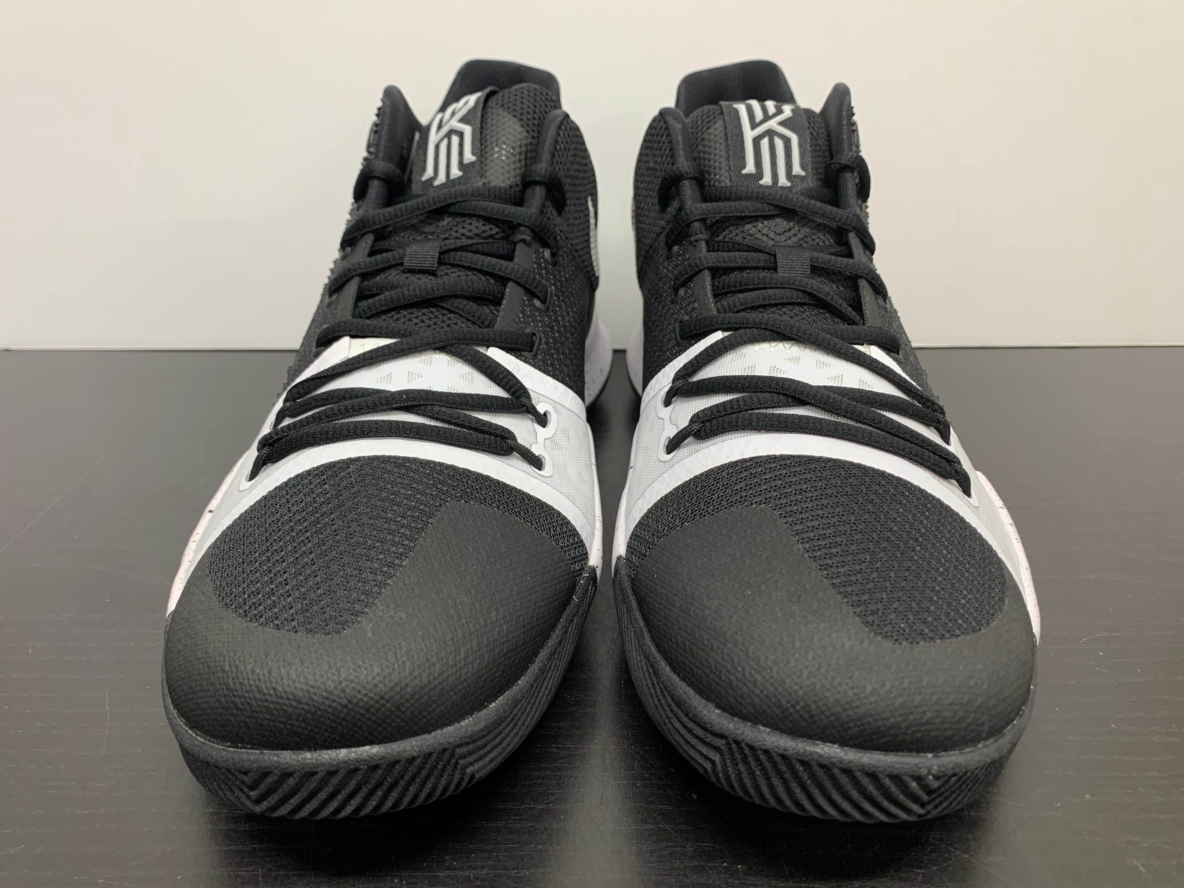 Nike Kyrie 3 TB Black/White – ChillyKicks