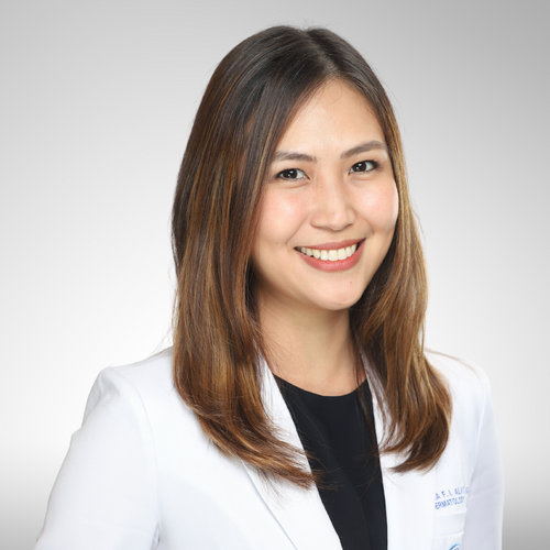 Dr. Anna Alvarez of HOO Dermatology