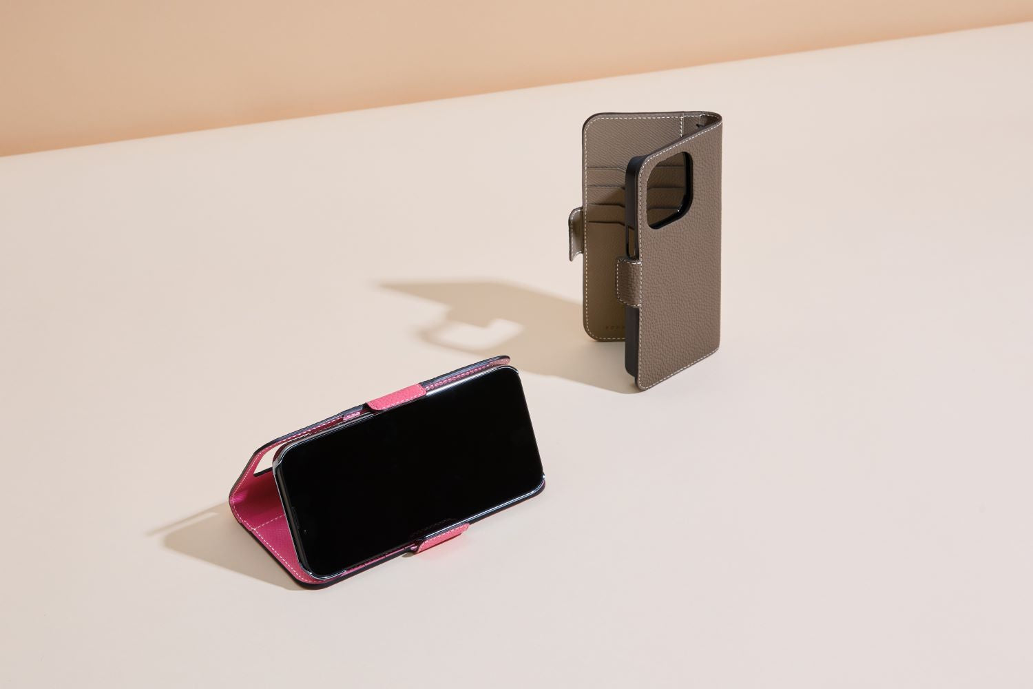 New in: Single Hook Shoulder Strap for your iPhone Cover 