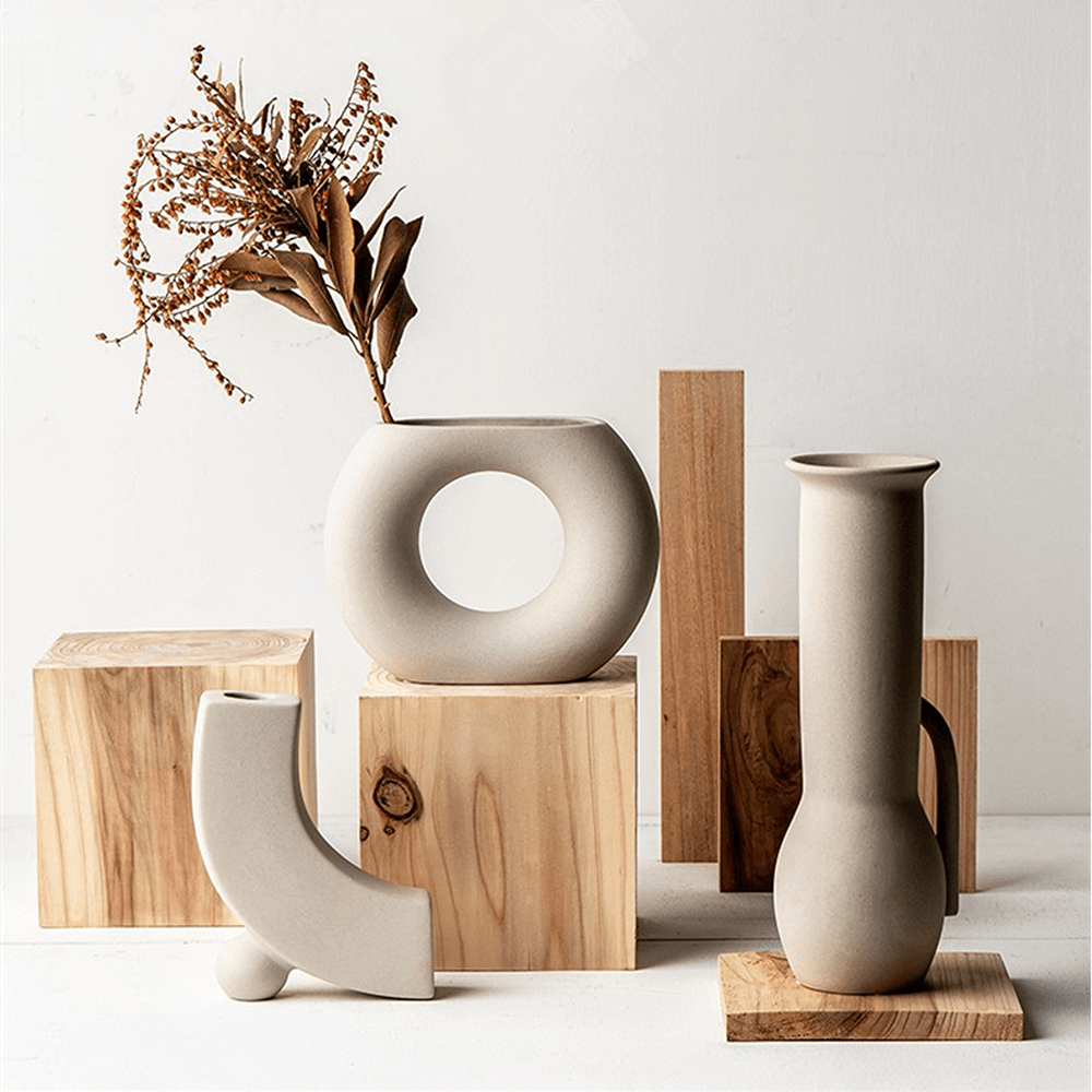 ceramic modern silhouette vase