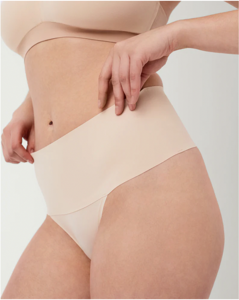 SPANX EcoCare Seamless Shaping Thong – The Bloom Label