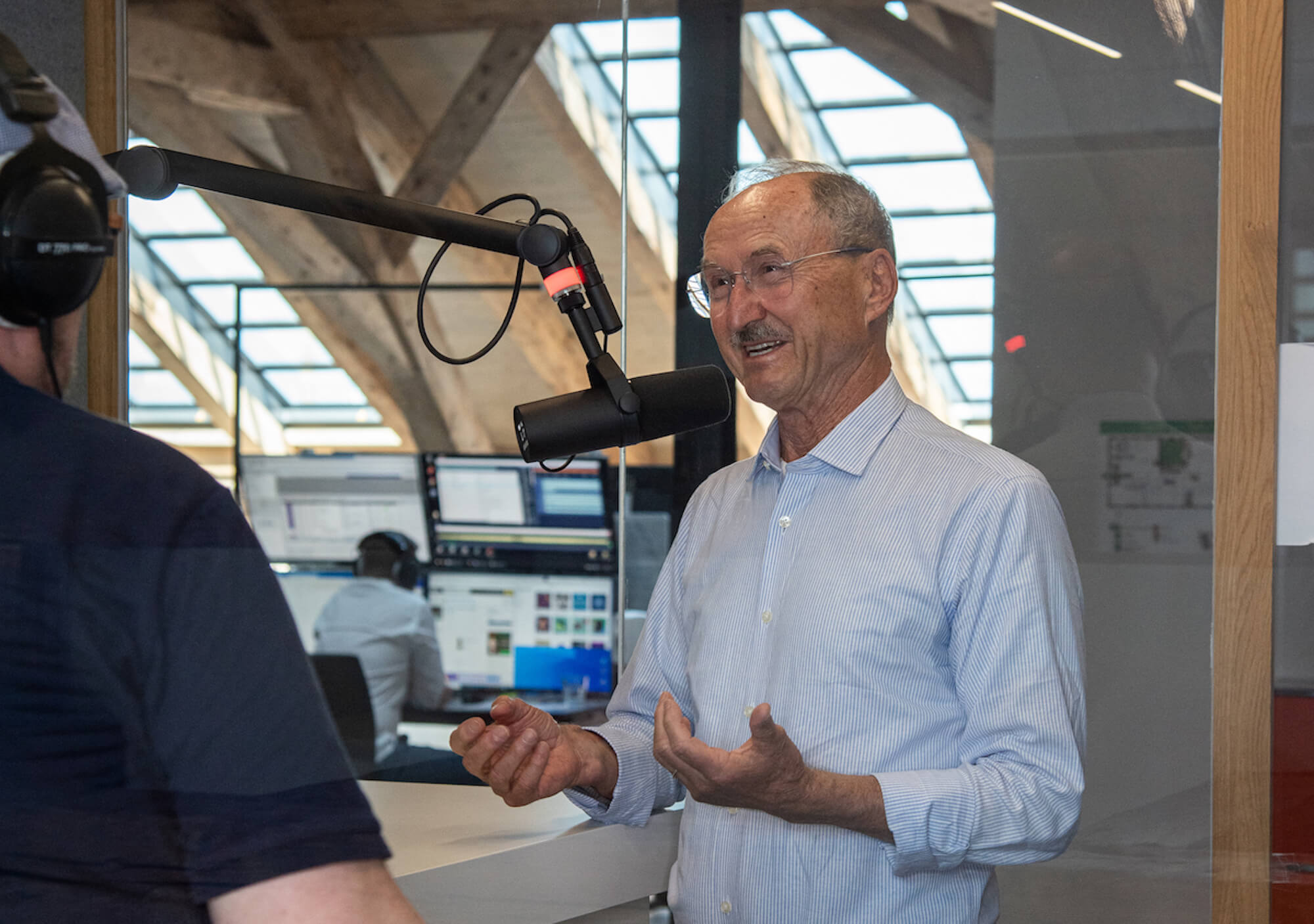 Aeris Geschäftsführer Josef Glöckl bei der Radiosendung die gesunde Stunde im Klassik Radio.