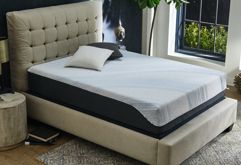 Luxury-memory-foam-mattress-displayed-in-bedroom-setting