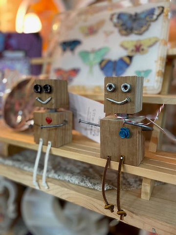 Wooden Handmade Robots by Pablo