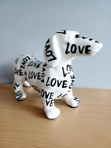 Pomme Pidou DACHSHUND TECKLE TED Money Box Piggy Bank Black & White Ce –  Dolly Daisy Gifts