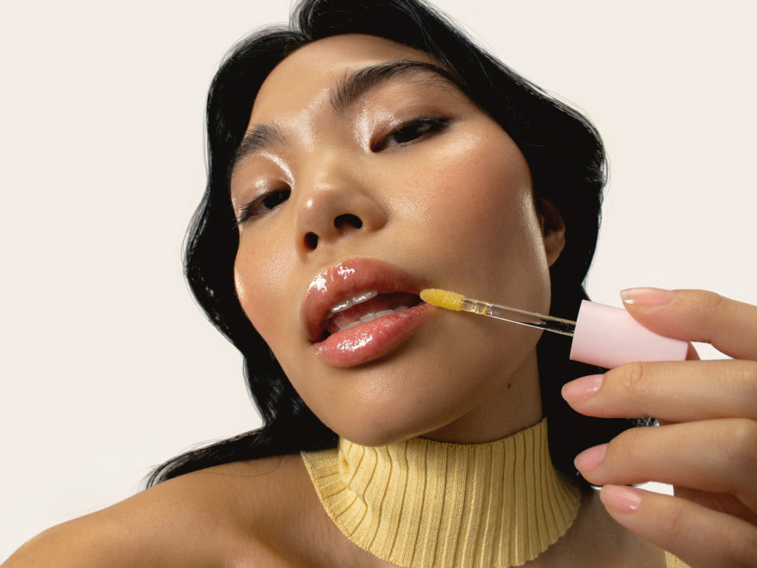 How to use honey for chapped lips