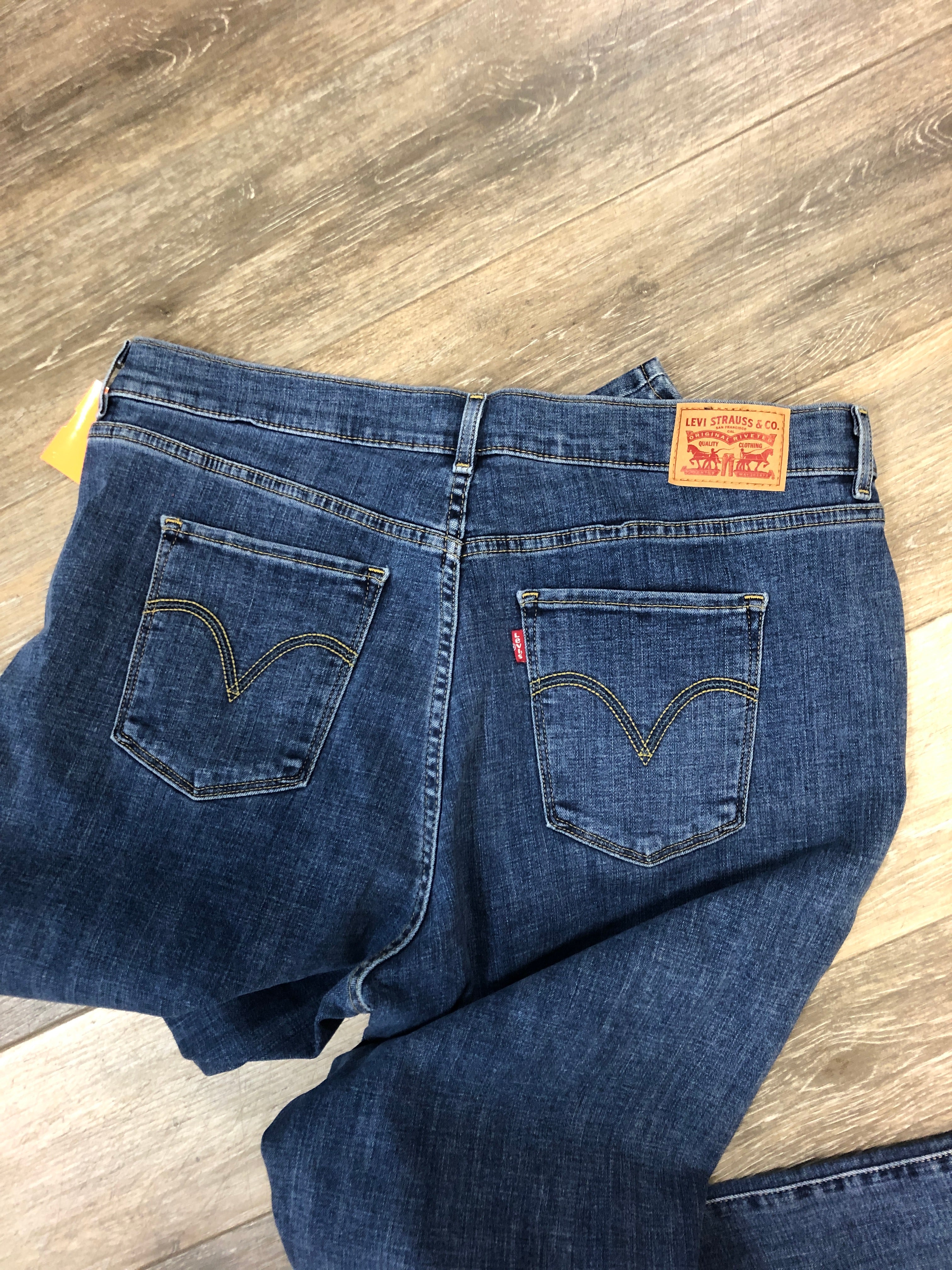 levi jeans size 16